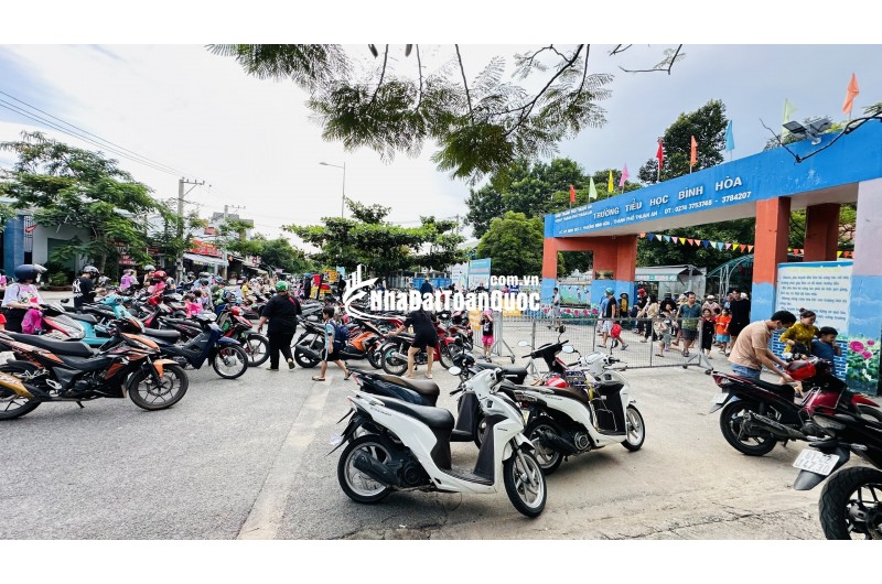 CƠ HỘI ĐẦU TƯ, NHÀ 132M², NGANG 5M, MẶT TIỀN KINH DOANH SẦM UẤT, BÌNH HÒA, CHỈ 5.6 TỶ